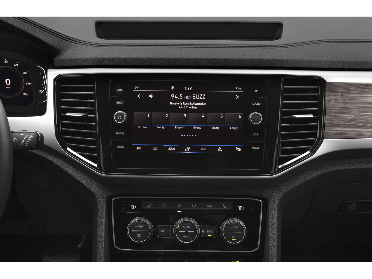 2023 Volkswagen Atlas Cross Sport 3.6 V6 SE w/ Technology