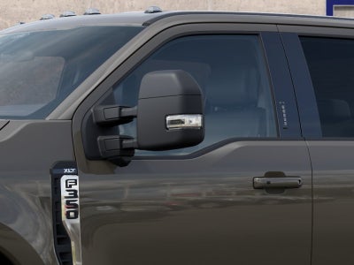 2027 Ford Super Duty F-350® XLT