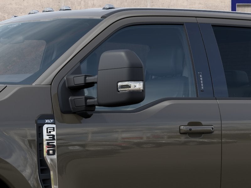 2027 Ford Super Duty F-350® XLT