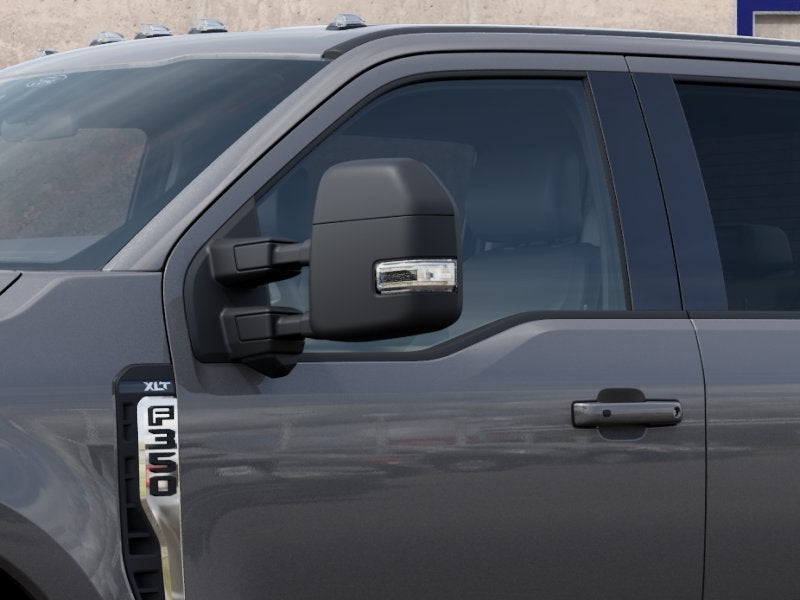 2027 Ford Super Duty F-350® XLT