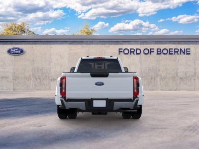 2026 Ford Super Duty F-350® XLT