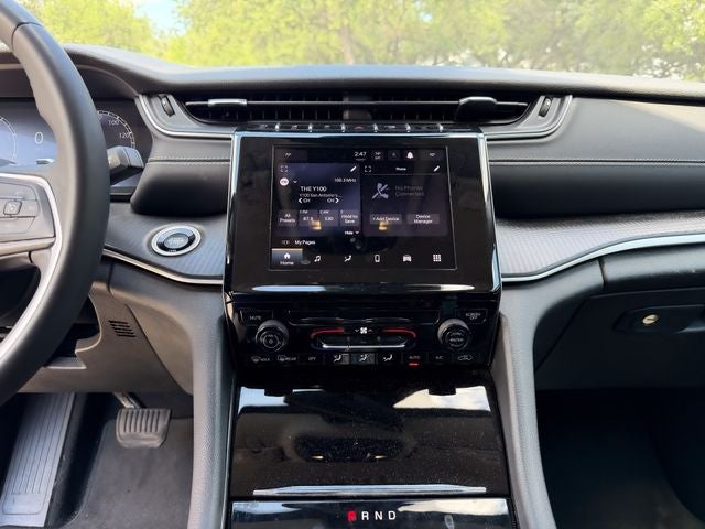 2024 Jeep Grand Cherokee Base