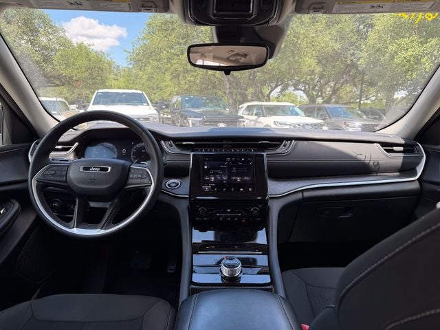 2024 Jeep Grand Cherokee Base