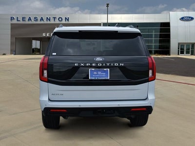 2025 Ford Expedition Active
