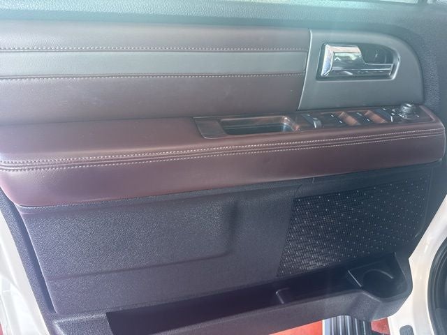 2015 Ford Expedition Base