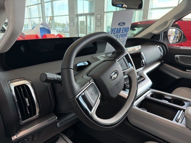 2025 Ford Expedition Platinum®