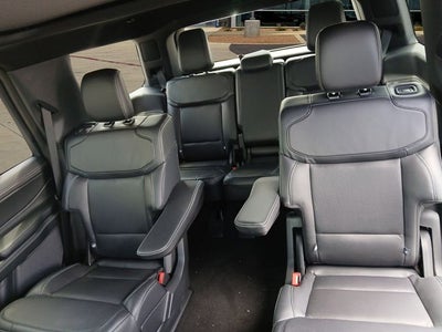 2027 Ford Expedition Platinum