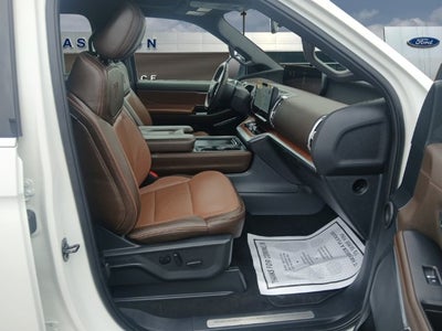 2025 Ford Expedition Base