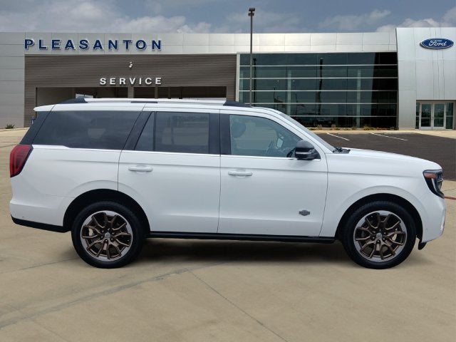 2025 Ford Expedition Base