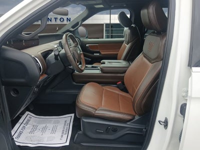 2025 Ford Expedition Base