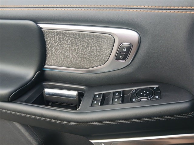 2025 Ford Expedition TREMOR®