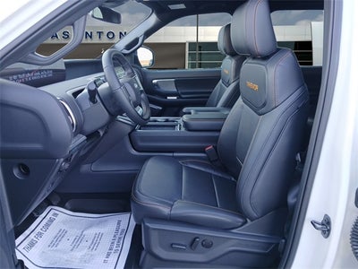 2025 Ford Expedition TREMOR®