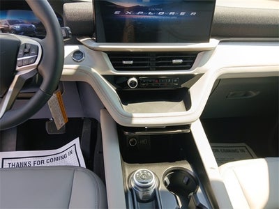 2025 Ford Explorer Active