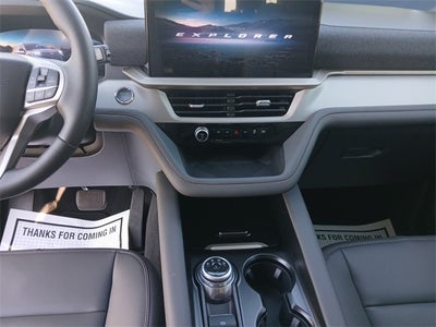 2025 Ford Explorer Active