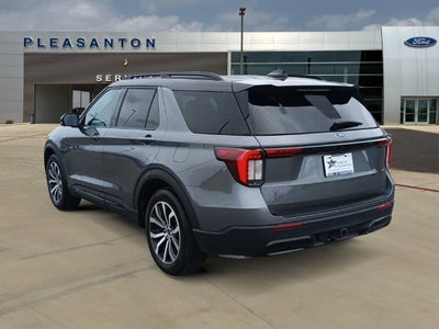 2025 Ford Explorer ST-Line