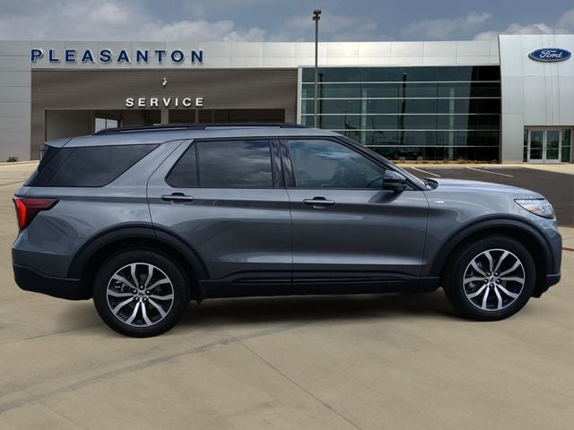 2026 Ford Explorer Base