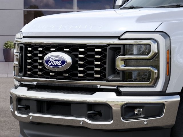 2027 Ford F-350SD F-350® Lariat®