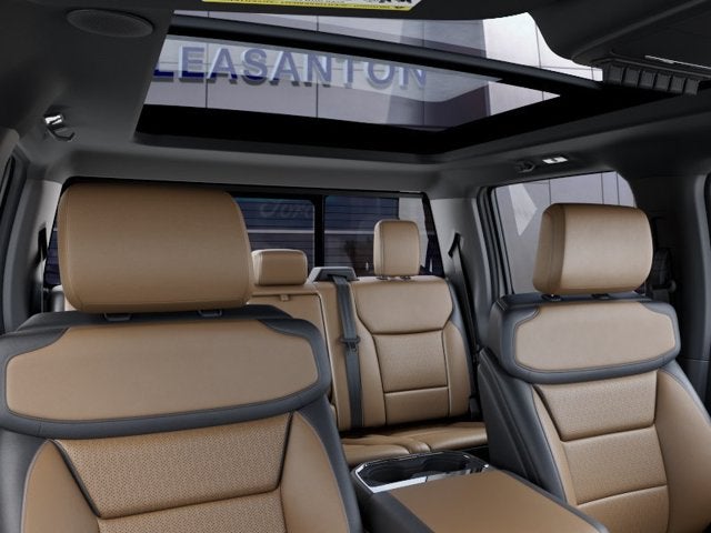 2027 Ford F-350SD F-350® Lariat®