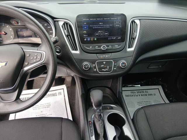 2025 Chevrolet Malibu LS