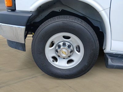 2025 Chevrolet Express 3500 LT