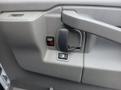 2025 Chevrolet Express 3500 LT