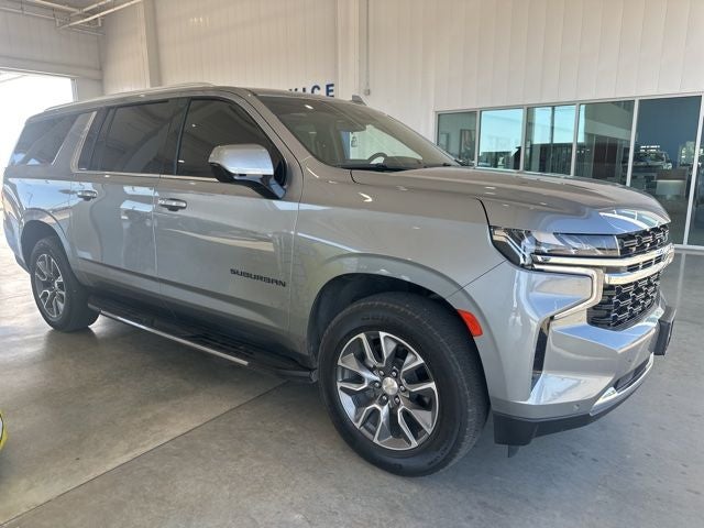 2023 Chevrolet Suburban LS