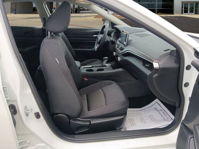 2025 Nissan Altima SV - Photo 15
