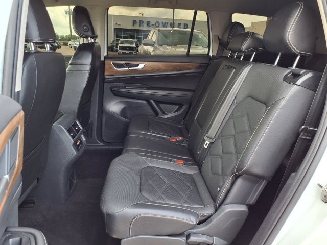 2024 Volkswagen Atlas 2.0T SE