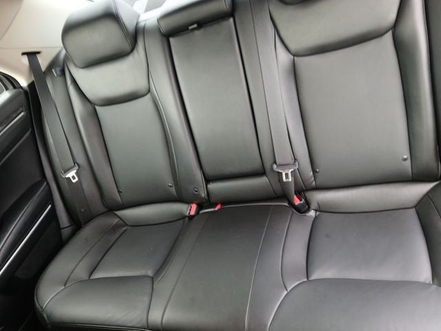 2022 Chrysler 300 Touring L