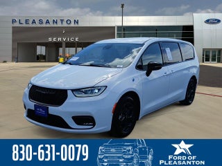 2024 Chrysler Pacifica Hybrid Select