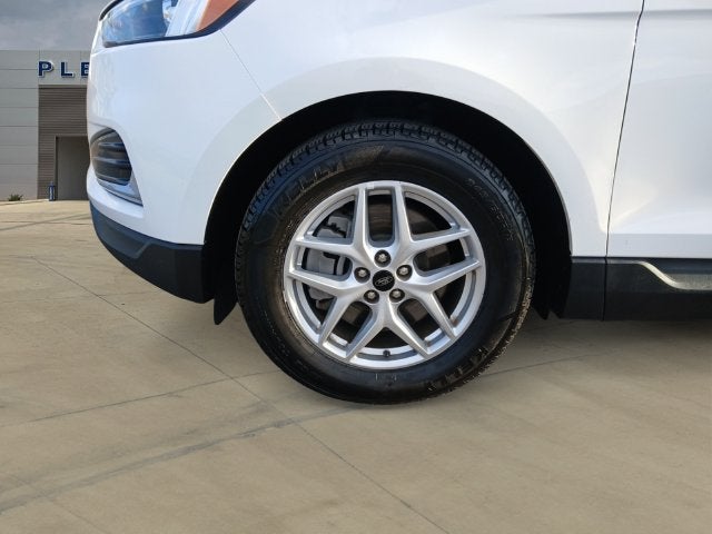2024 Ford Edge Base