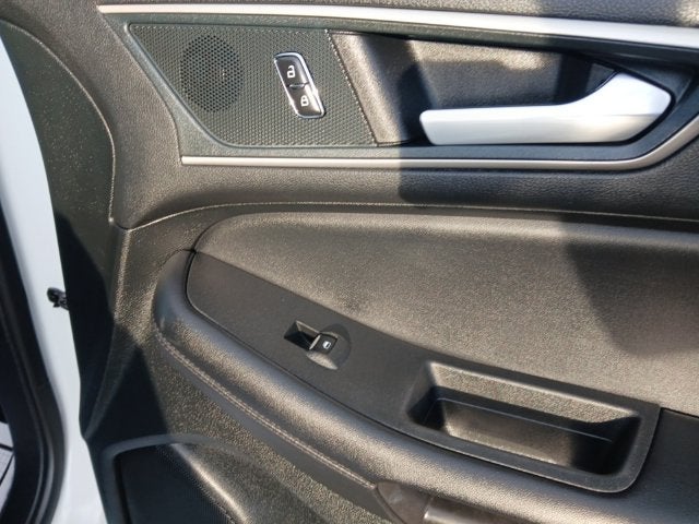 2024 Ford Edge Base