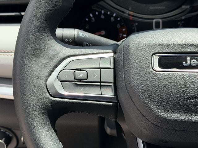 2025 Jeep Compass Base