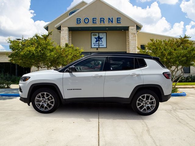 2025 Jeep Compass Base