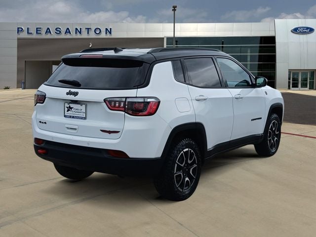 2025 Jeep Compass Trailhawk