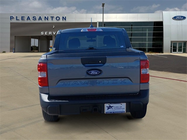 2025 Ford Maverick Base