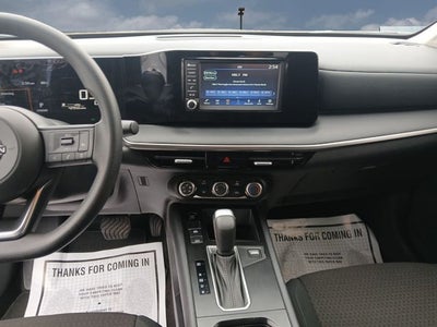 2025 Nissan Kicks S