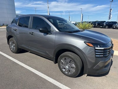 2025 Nissan Kicks Base