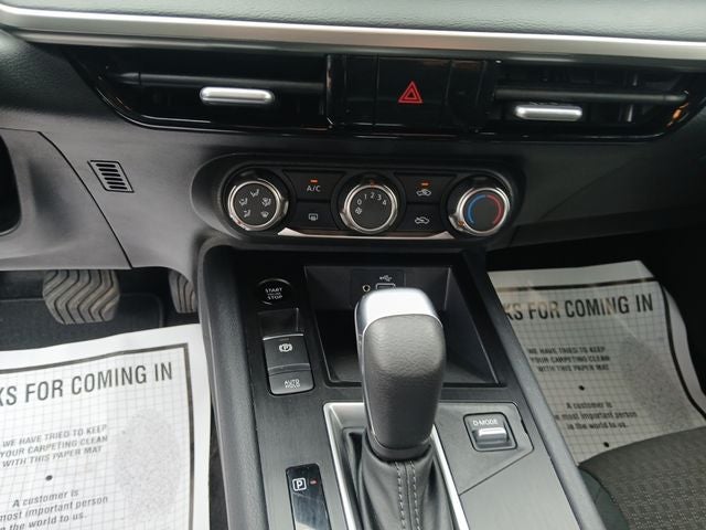 2025 Nissan Kicks S