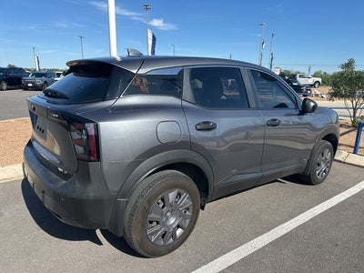 2025 Nissan Kicks Base