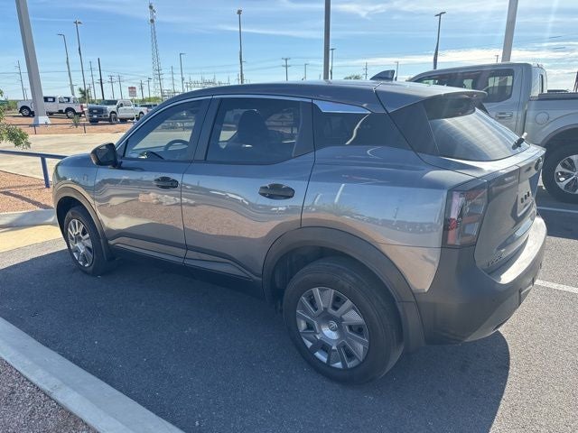 2025 Nissan Kicks Base