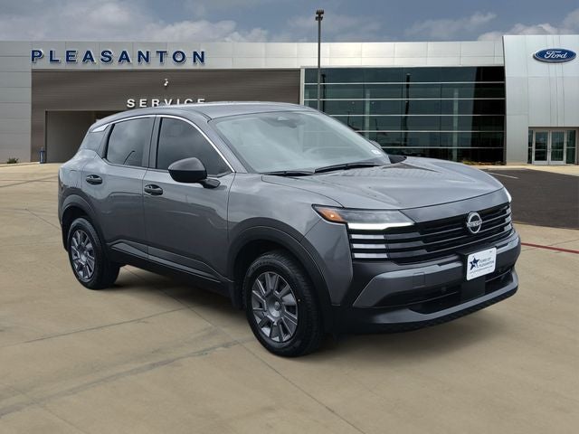 2025 Nissan Kicks S