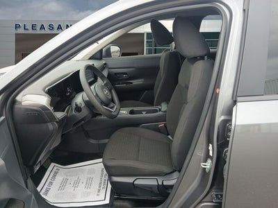 2025 Nissan Kicks S