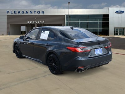 2025 Toyota Camry SE