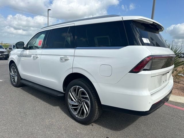 2026 Lincoln Navigator Premiere