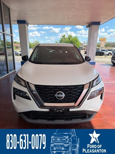 2023 Nissan Rogue Base