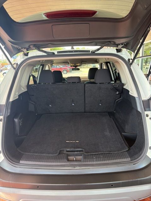 2023 Nissan Rogue Base