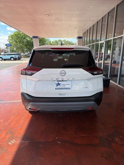 2023 Nissan Rogue Base