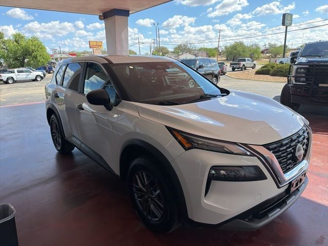 2023 Nissan Rogue Base