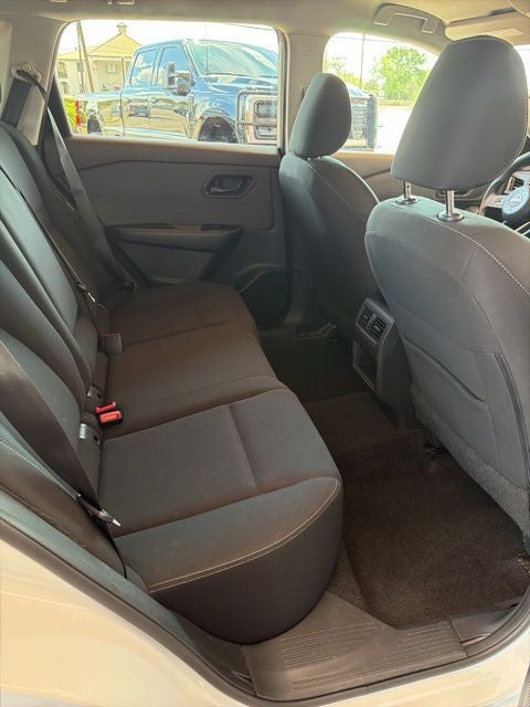 2023 Nissan Rogue Base